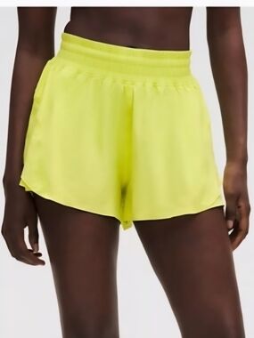 NWT Shake It Out HR Run Short 2.5".  Sour Grape.  Sz L